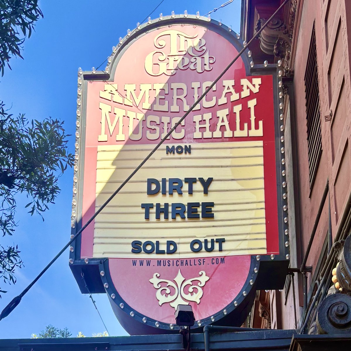 GAMH's tweet photo. ⚡𝚃𝙾𝙽𝙸𝙶𝙷𝚃!⚡

𝐃𝐢𝐫𝐭𝐲 𝐓𝐡𝐫𝐞𝐞

[𝕊𝕆𝕃𝔻 𝕆𝕌𝕋]

See you all soon! 🌹

#dirtythree #greatamericanmusichall #gamh #sanfrancisco https://t.co/ZjJ0VAIbQH