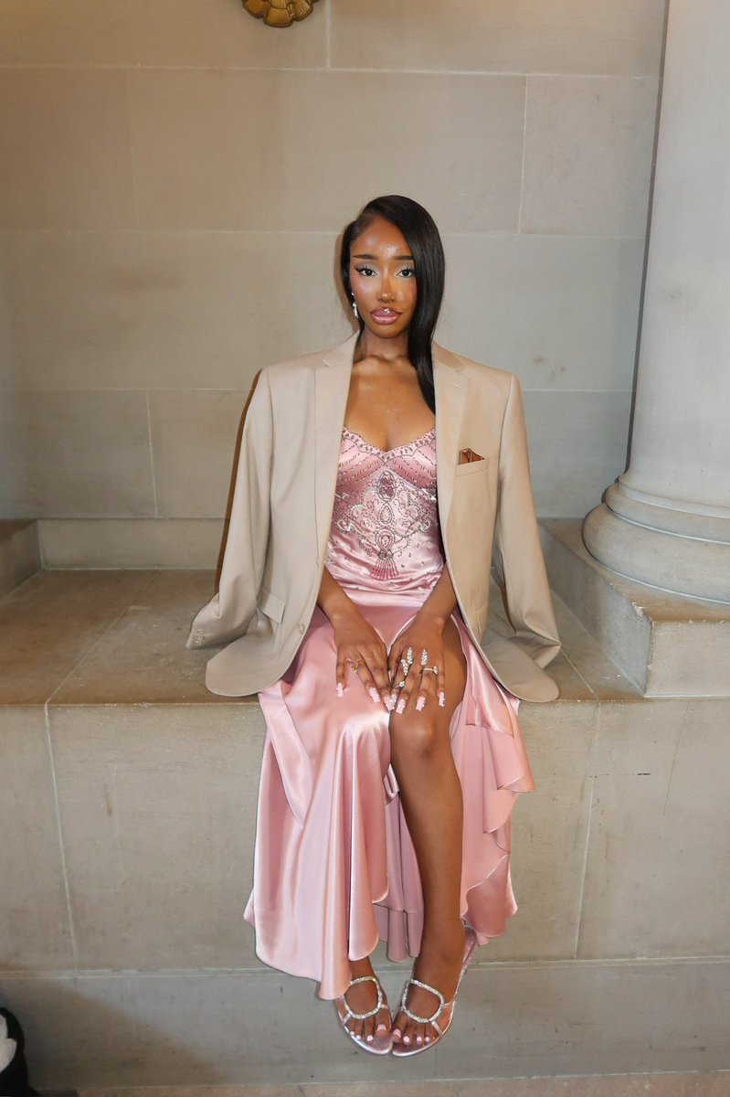 WAVYEMMA tweet media