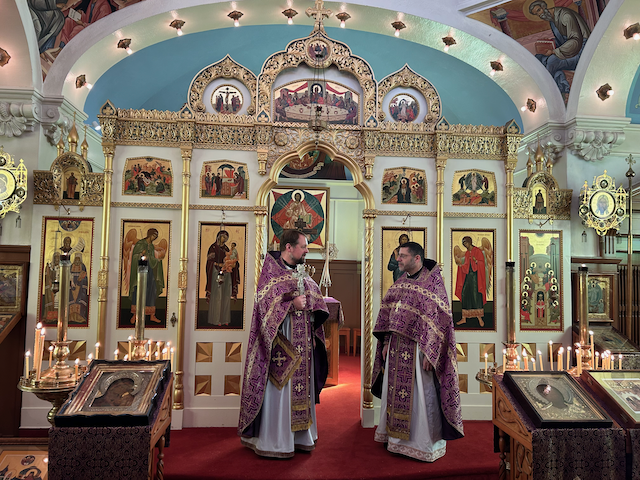 On the Fourth Sunday of Great Lent, we were blessed to have Fr. Michael Nasser stay and preach here at Holy Trinity Cathedral following the retreat he led for us on Saturday. We were also joined by Deacon John Dibs from our sister parish of St. Nicholas Antiochian Church.