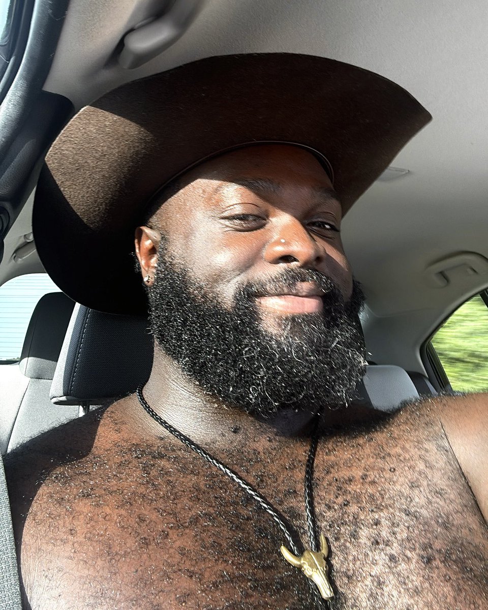 Himbo Slice tweet media