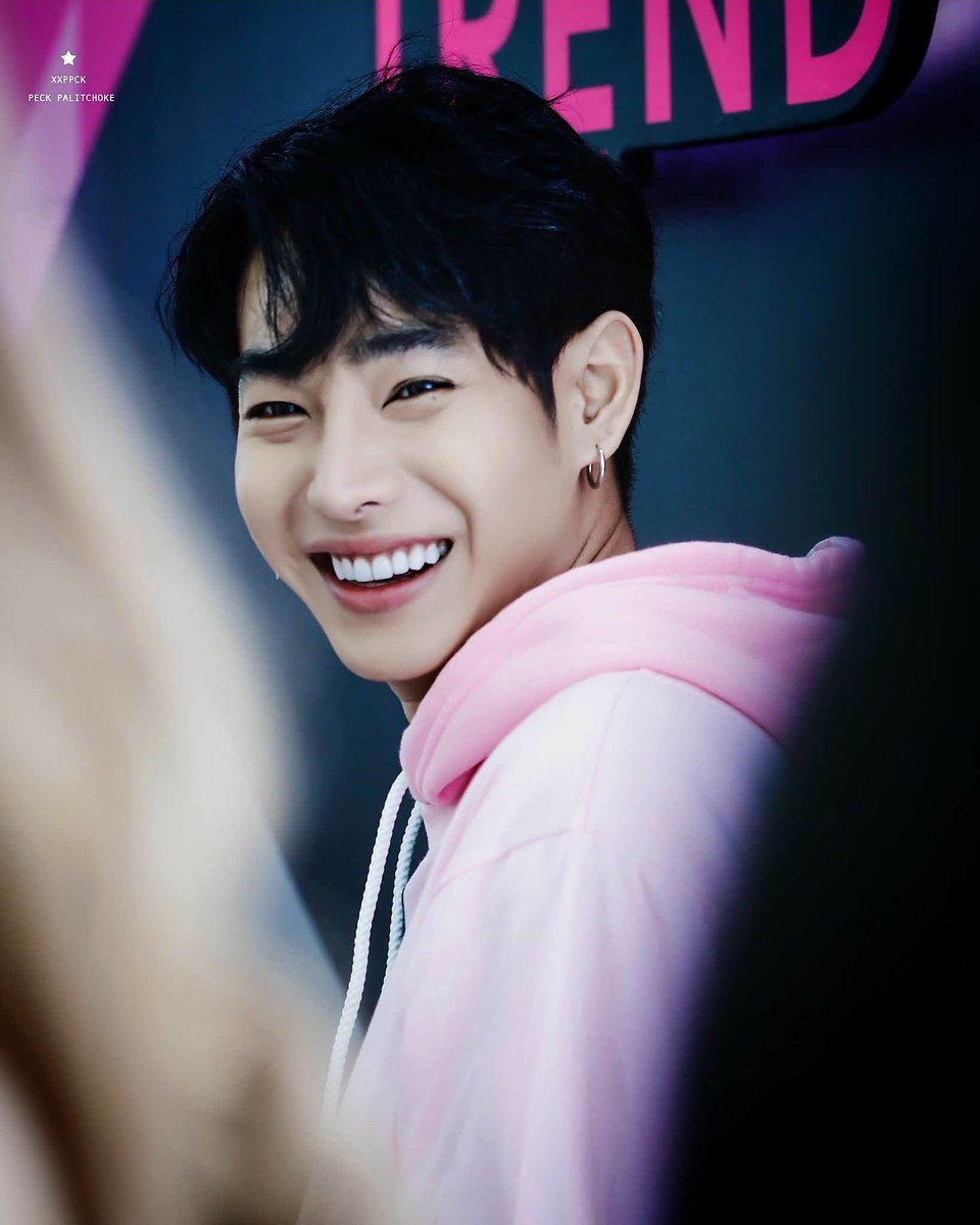 𝚈𝚘𝚞'𝚕𝚕 𝚋𝚎 𝚖𝚢 𝚜𝚞𝚗𝚕𝚒𝚐𝚑𝚝 🦋🧤📮 tweet media