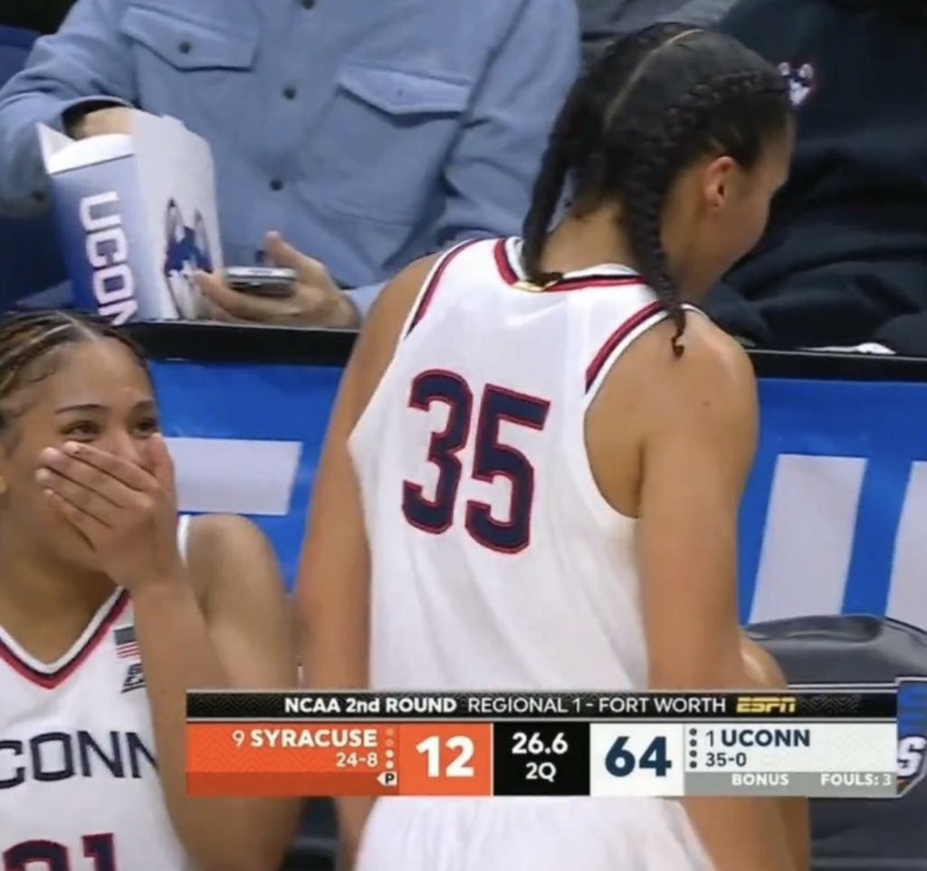 That’s her big sis🥹