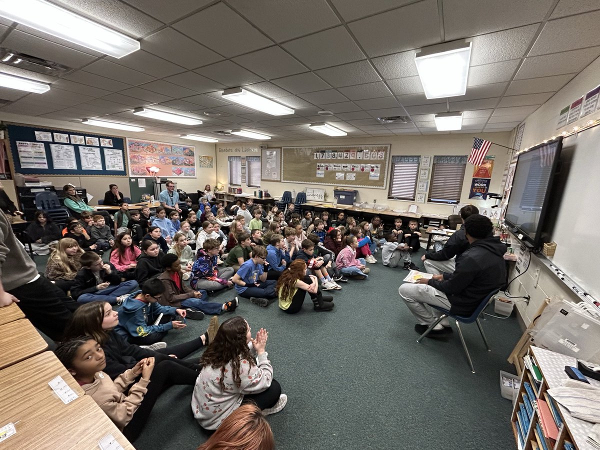 Ann Freund tweet media