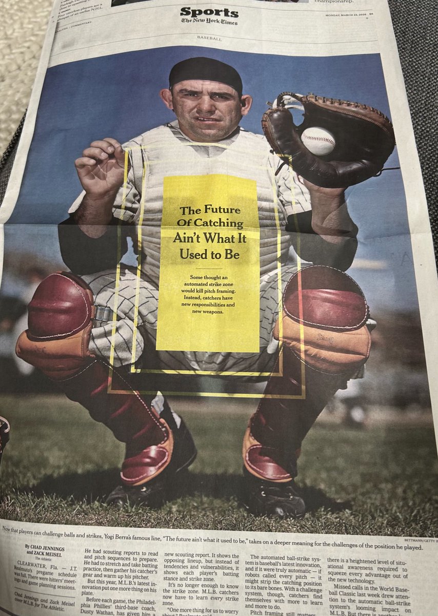 Lindsay Berra 〽️ tweet media