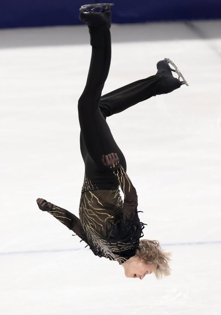 Charlene- #WeSupportMox #WeLoveMox #WeLoveIliaQG tweet media