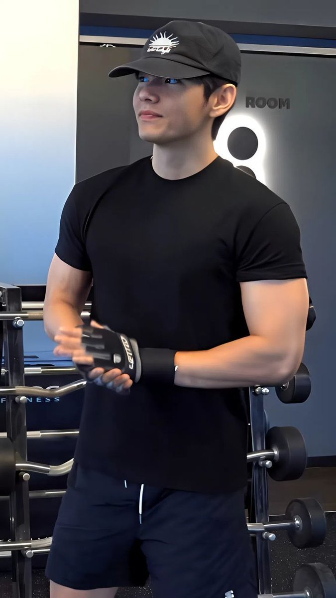 flora. 𝑨𝑹𝑰𝑹𝑨𝑵𝑮 ⦿ ☰ ☲ 🪭 tweet media