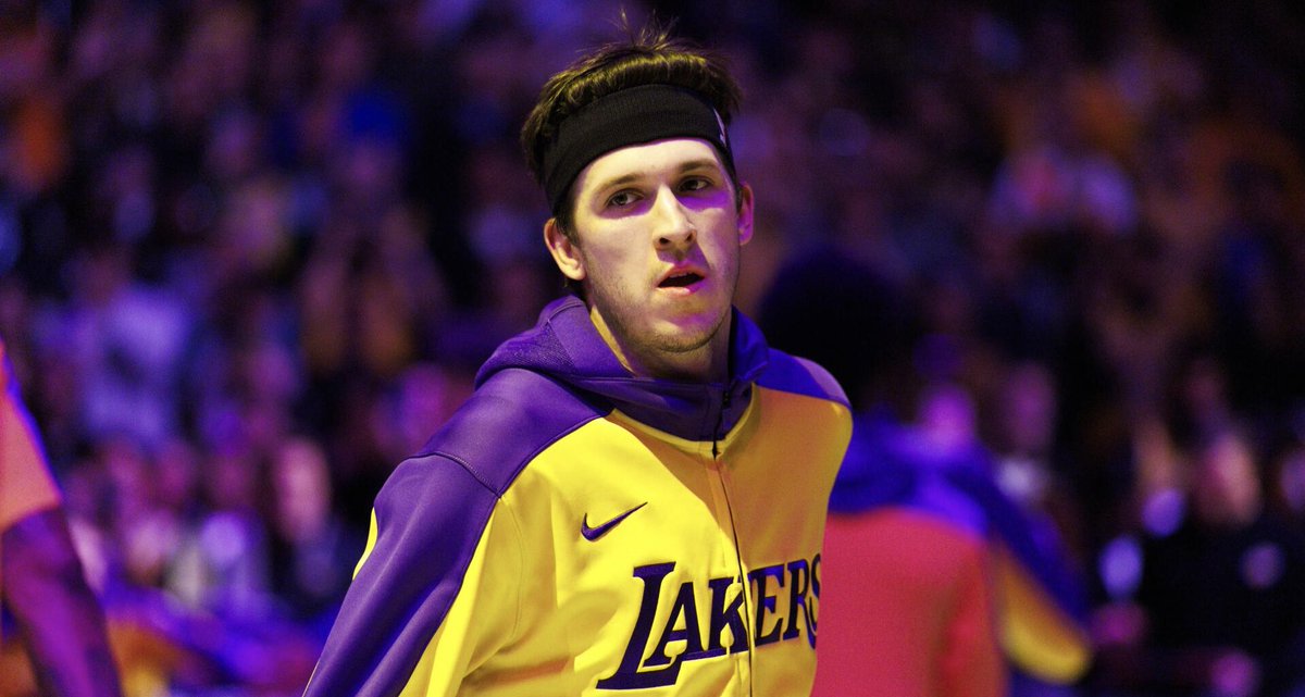 𝒃🏀 tweet media