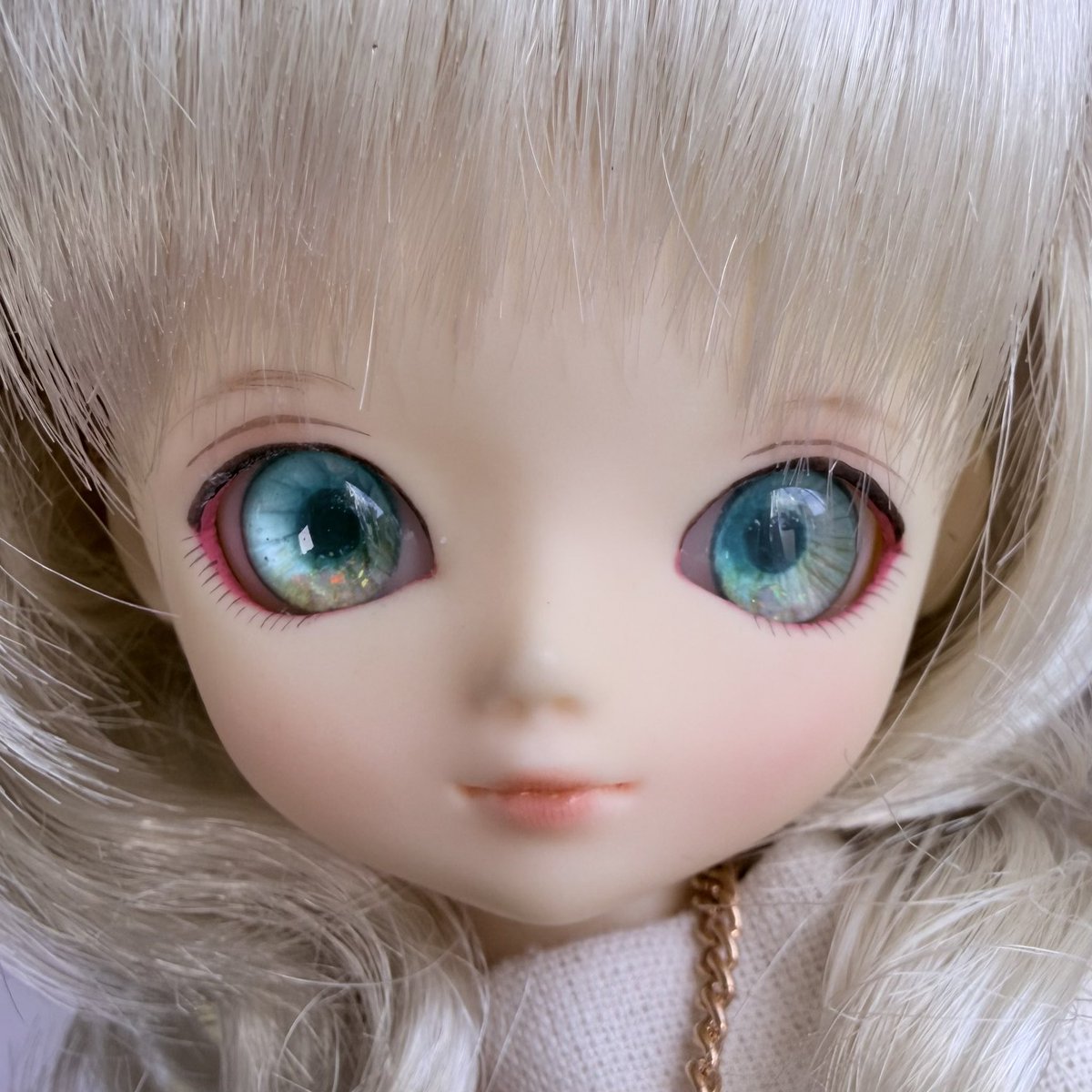 Samottii1206's tweet photo. SHARONさんのドールアイ新しいの届いていたのを、やっと交換出来ました⭐️✨アイにラメが入っていて凄くキラキラで可愛い💕🩷ステキなアイを作って下さり、ありがとうございます😊
#sharon_dolleye https://t.co/jFDKbB3shd