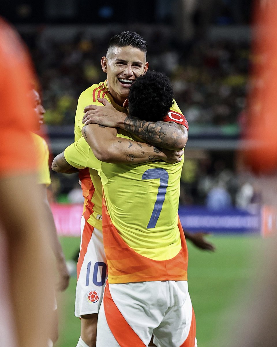 A Un Toque tweet media