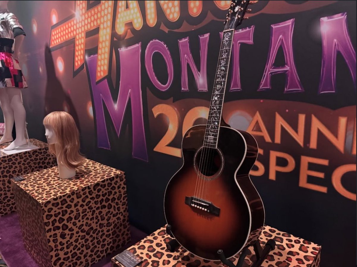 Hannah Montana World tweet media