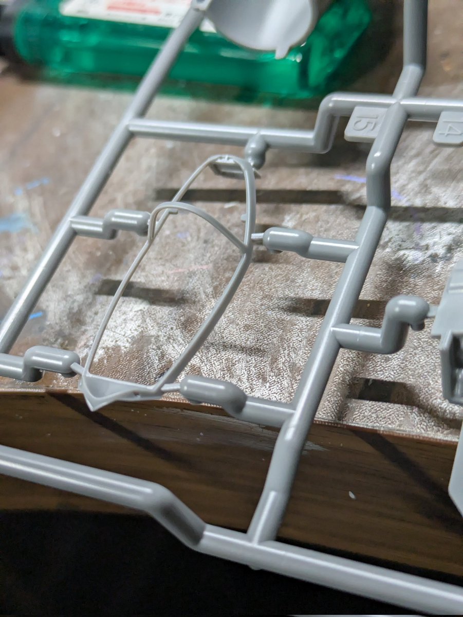 サボリーマン神楽@タイヤデストロイヤー tweet media