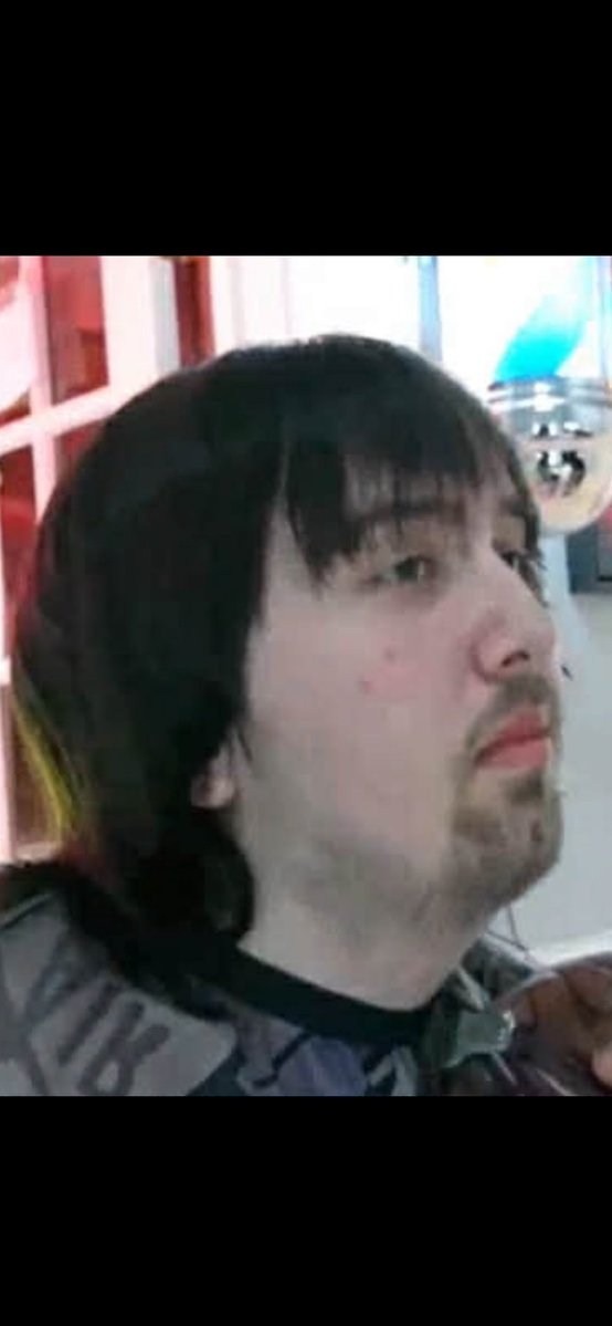 Gin’n’Piss tweet media