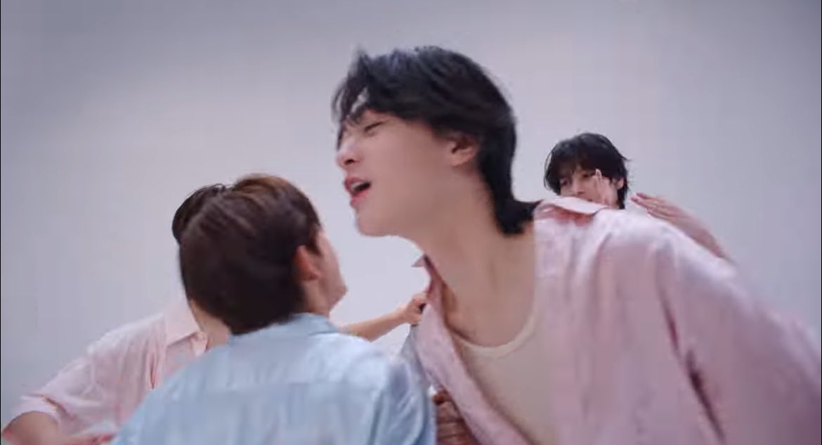 𝒜˖ ࣪⊹ tweet media