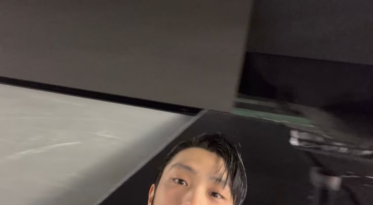 Dramatic Romantic🪽⛸️ tweet media