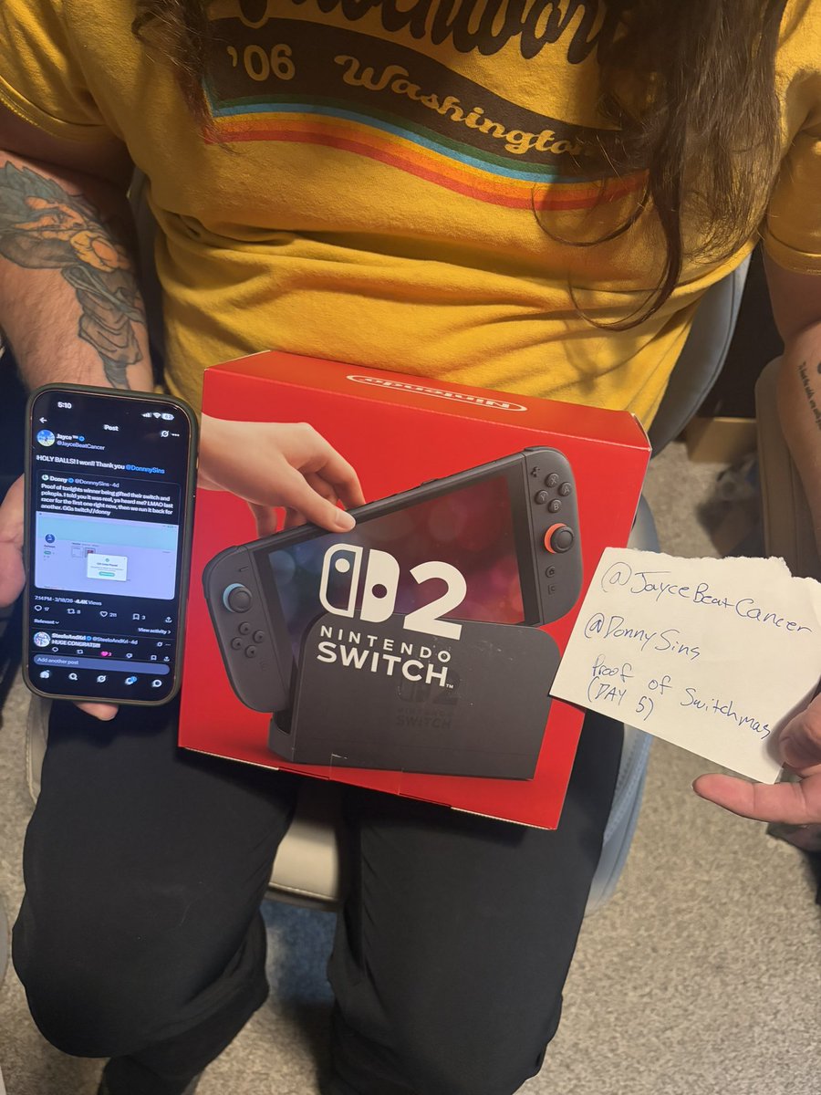 Shout out to at <a href="/DonnnySins/">Donny</a> for the switch 2 on switchmas day 5!