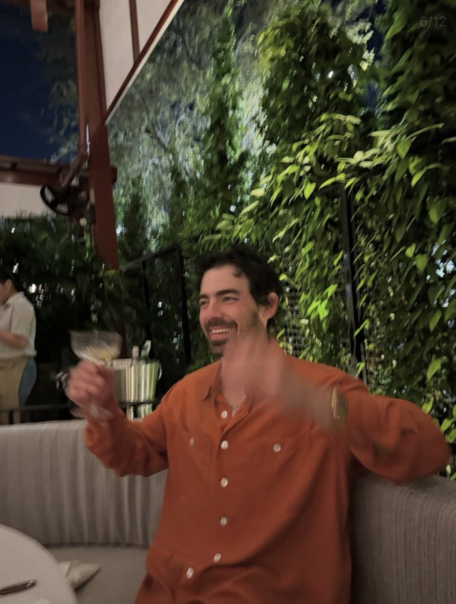 Jonas Crave tweet media