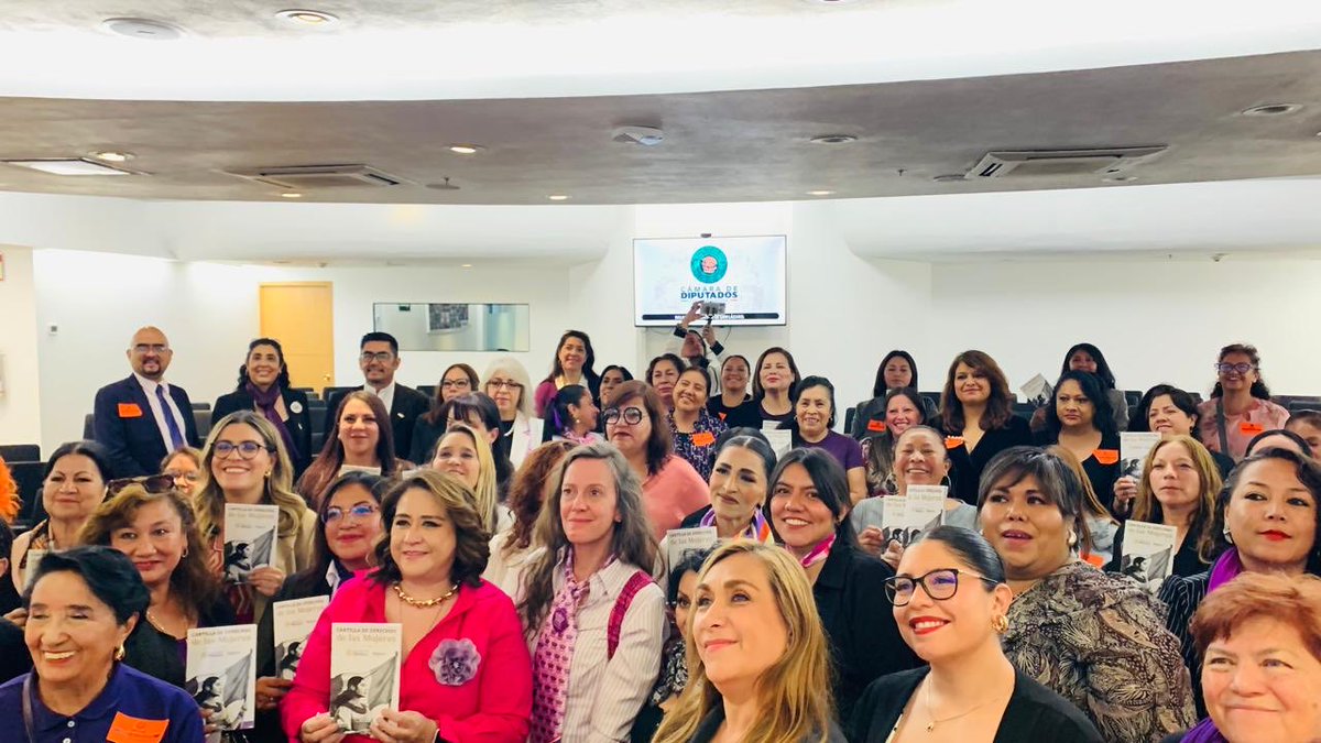 Fanny Zapp tweet media