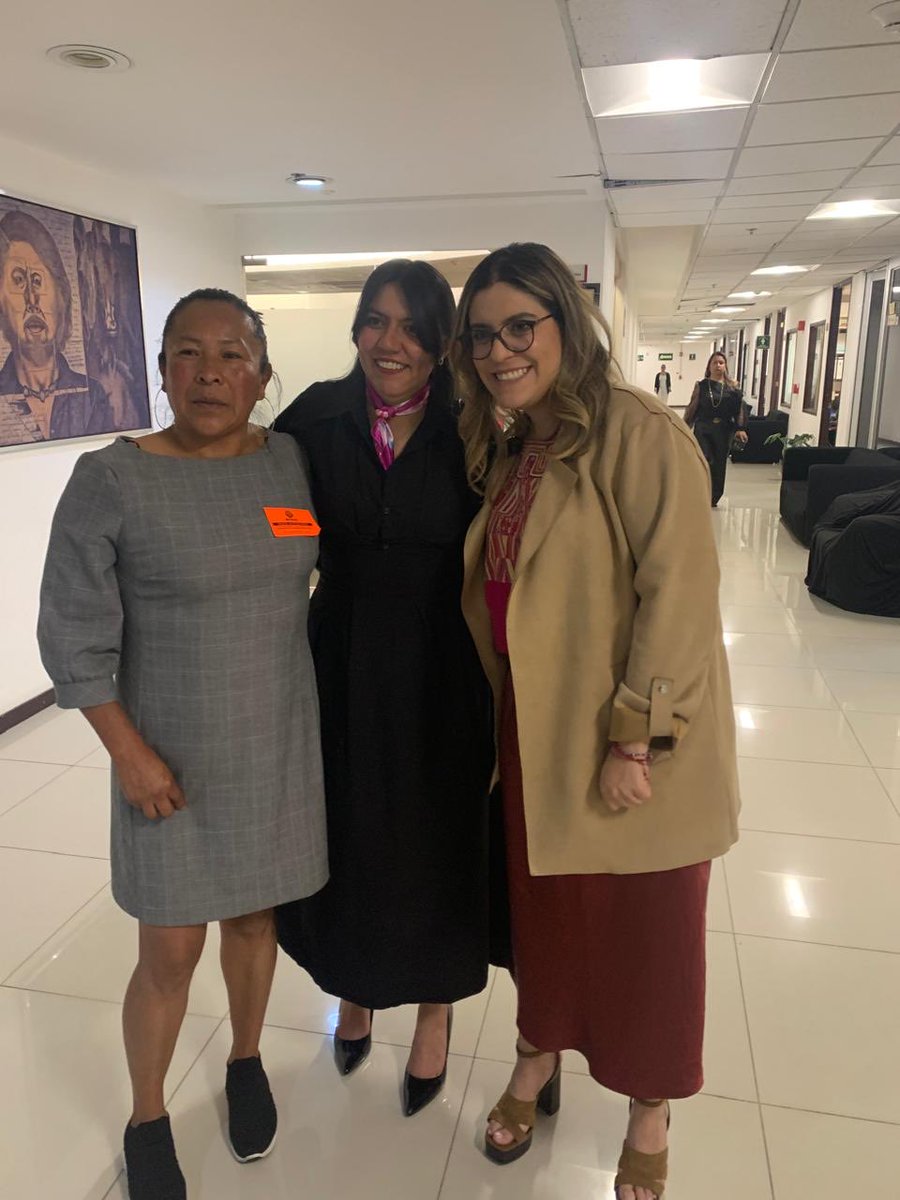 Fanny Zapp tweet media