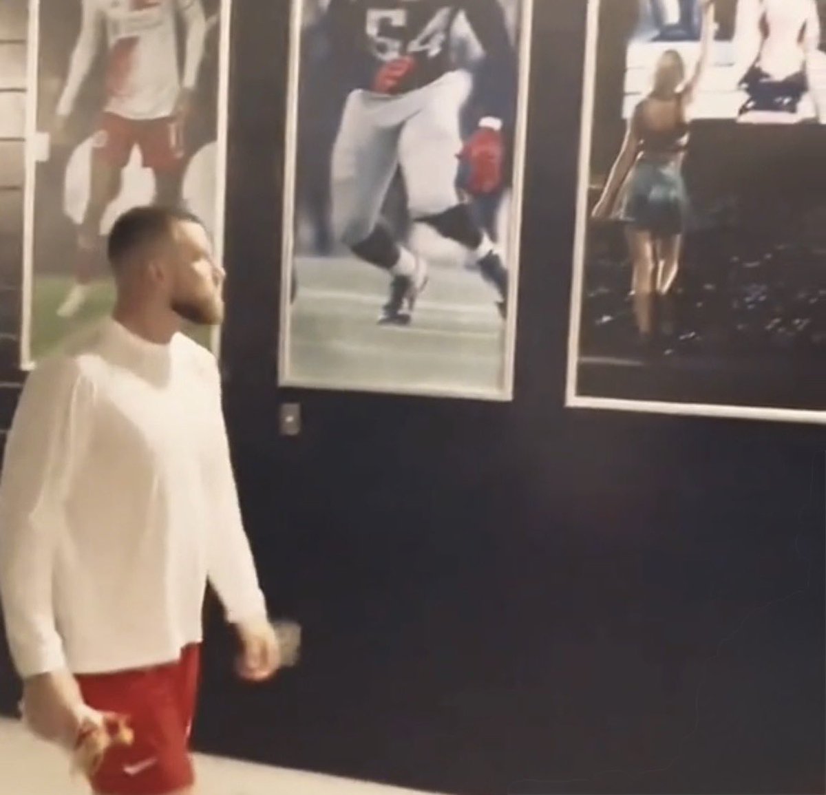 ariana ♫❤️🔥 tweet media