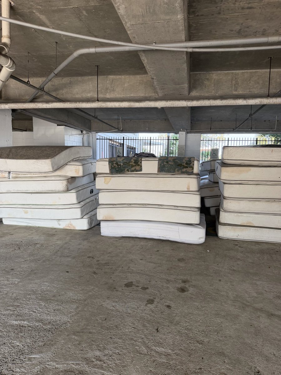 Josh Hancock - Mattress Guy Bro tweet media