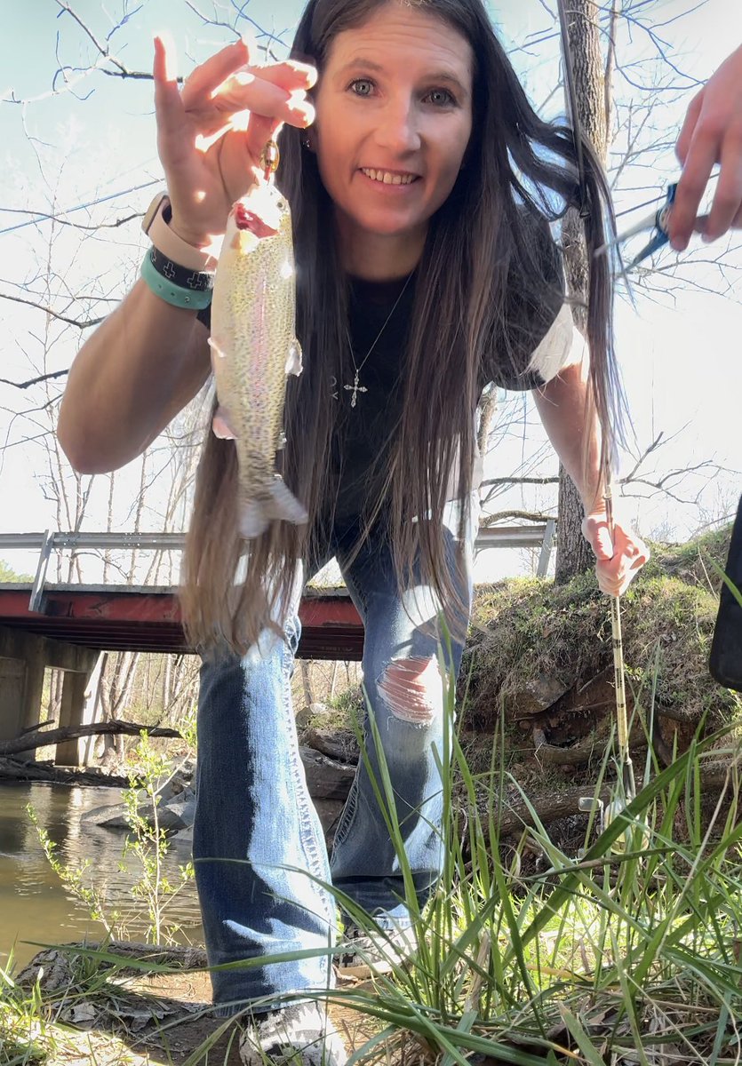 CountryTash tweet media