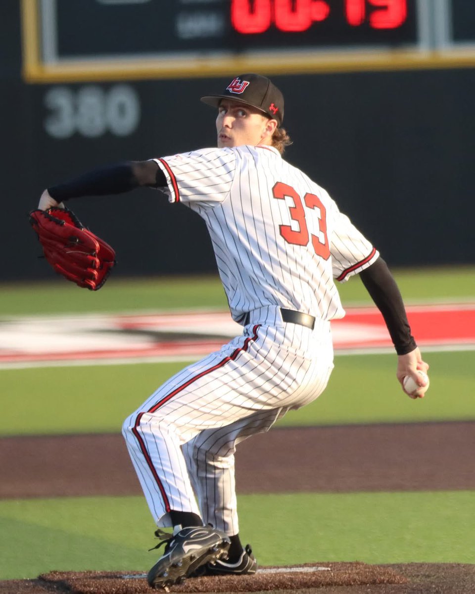 Cardinal Country tweet media