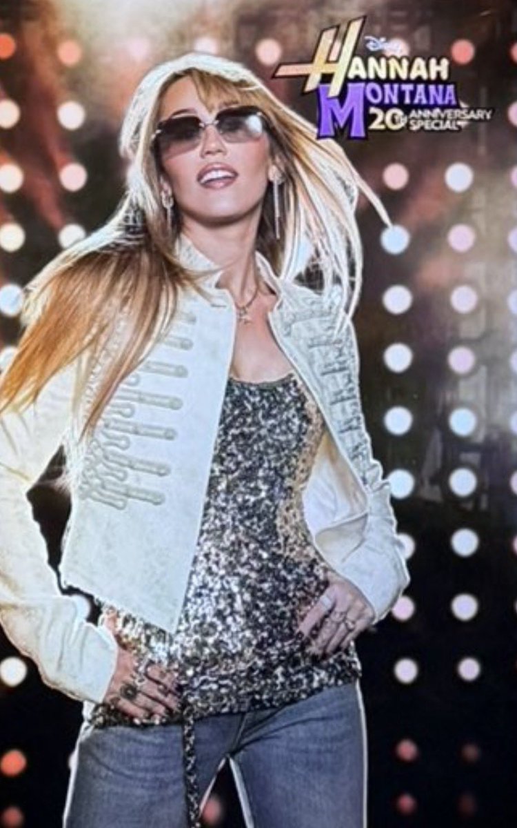 Hannah Updates tweet media