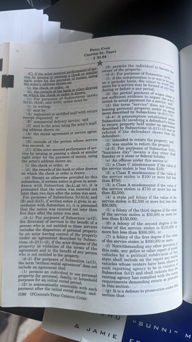 Sarah Stogner tweet media