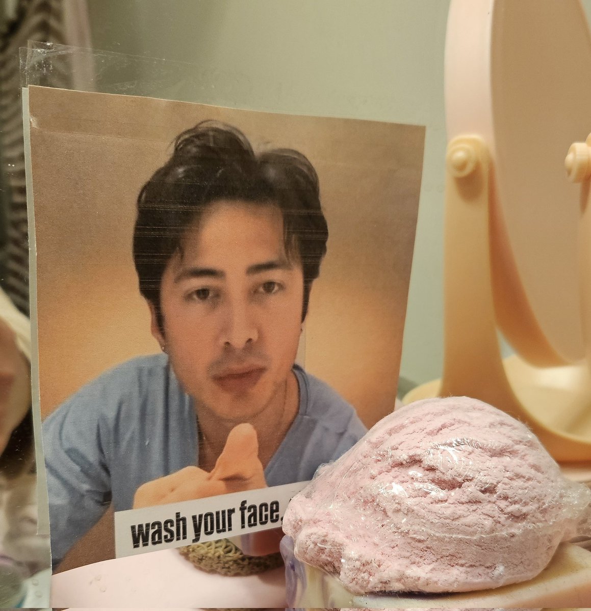 moon ♡ tweet media