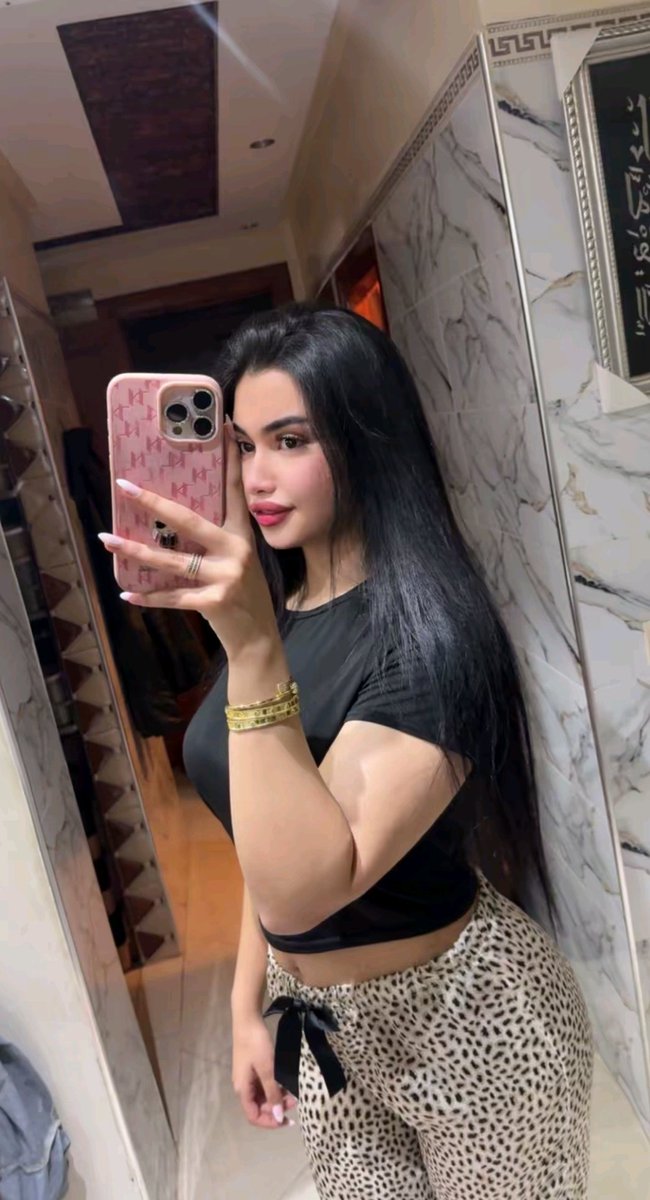 دنيا بنات في اسطنبول tweet media