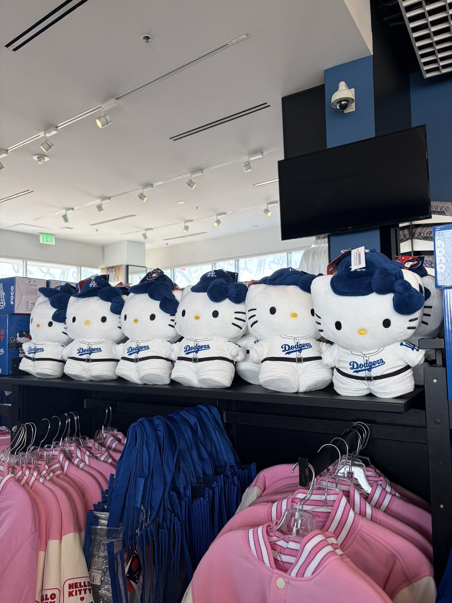 mac ｡°❀ 🫧 tweet media