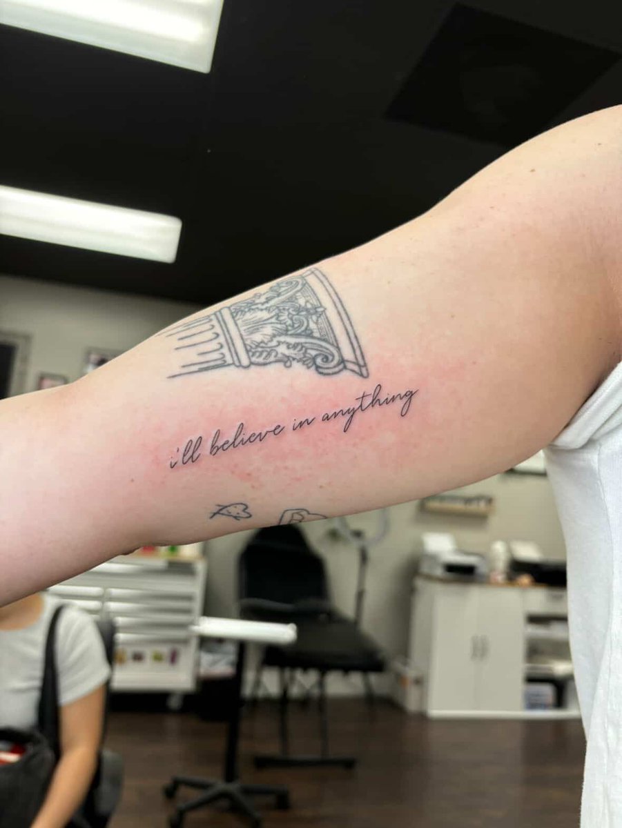 Izzy Betz tweet media