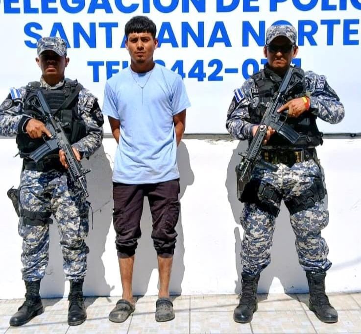 PNC El Salvador tweet media