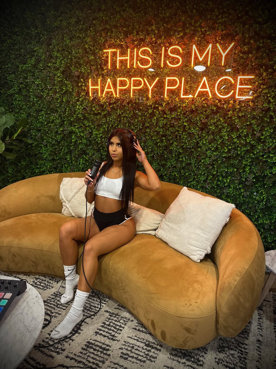 𝒜𝓂𝓂𝒶 ❥ tweet media