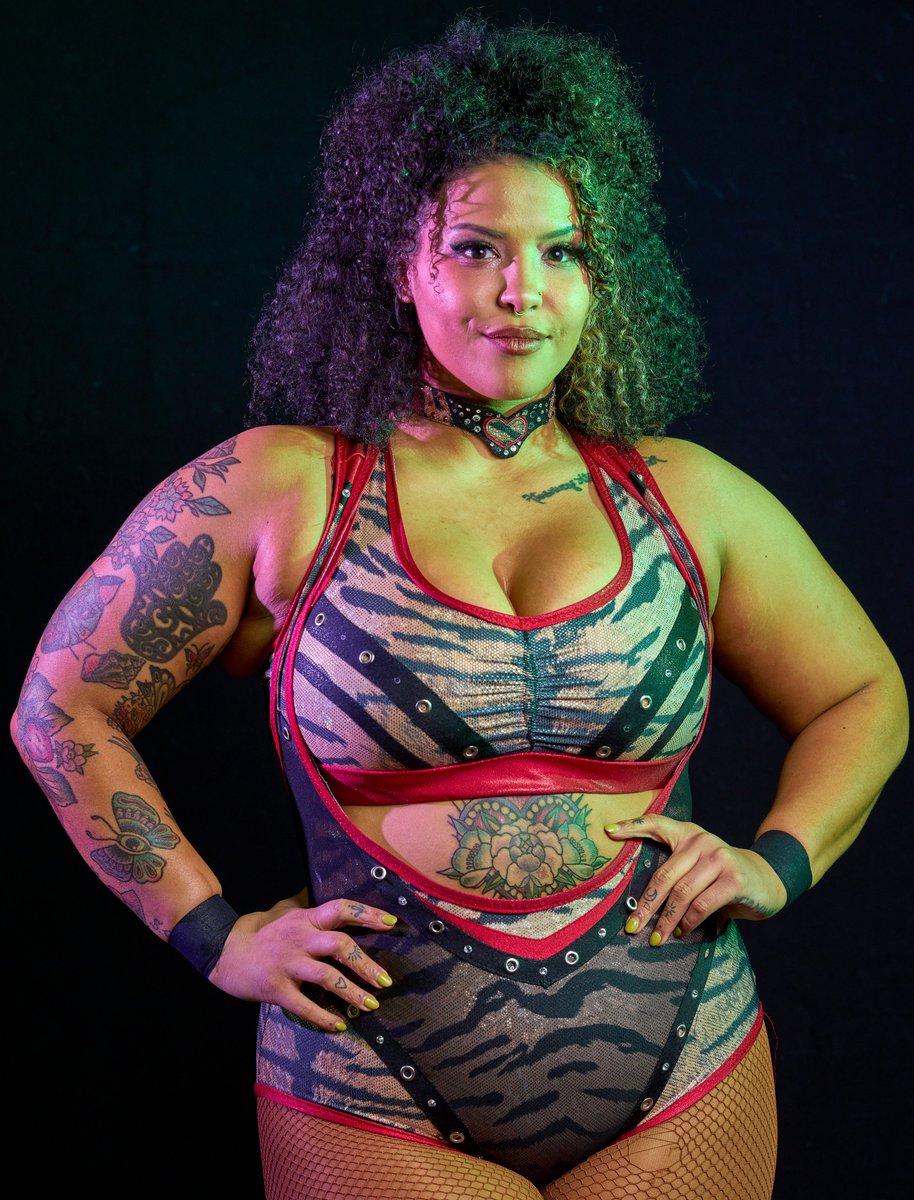 𝕨𝕣𝕖𝕤𝕥𝕝𝕚𝕟𝕘 𝕨𝕚𝕥𝕙 𝕥𝕙𝕖 𝕙𝕠𝕣𝕟𝕪 tweet media