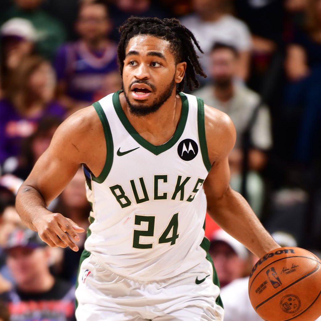 LakeShowYo tweet media