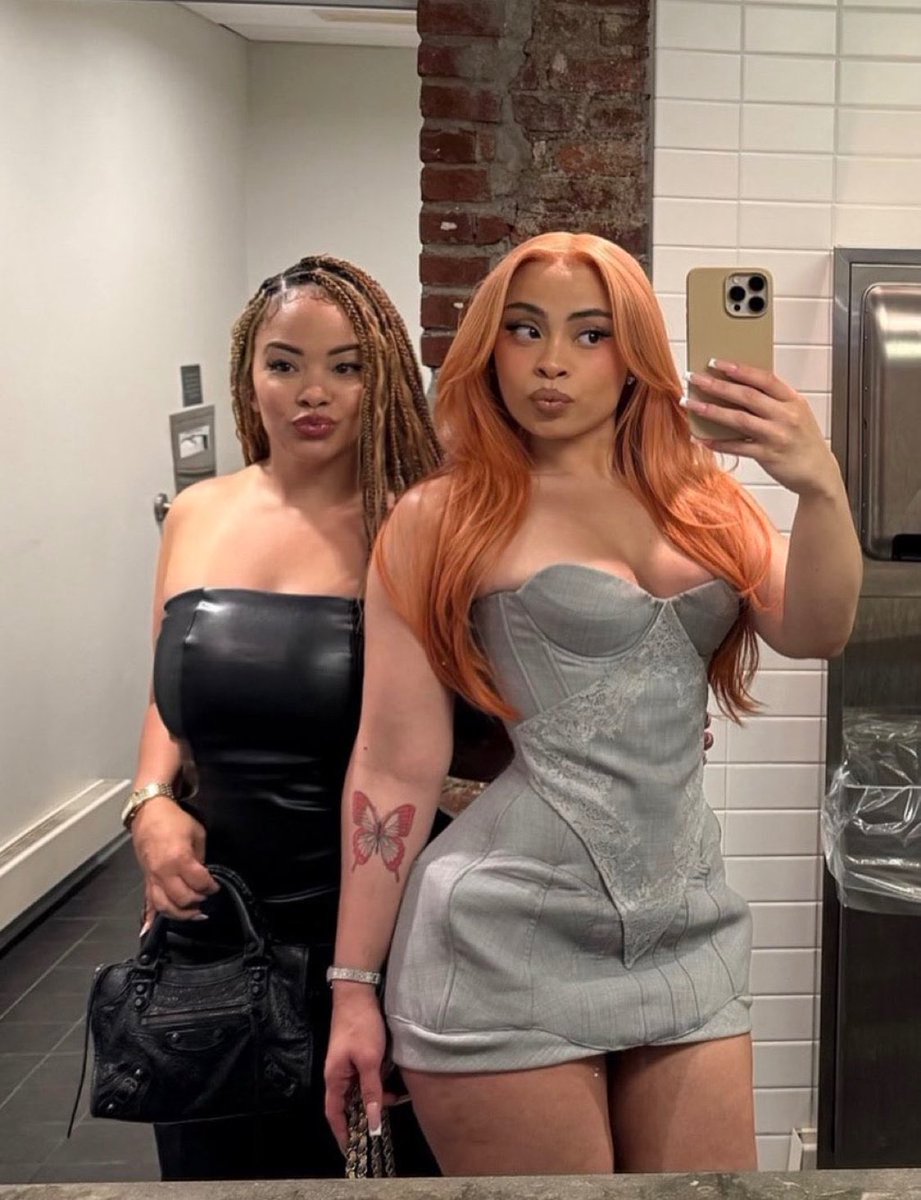 кєνín tweet media