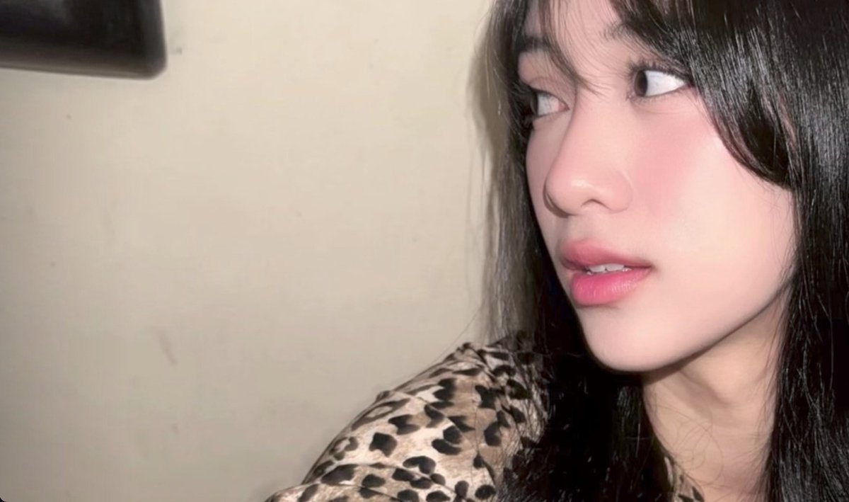 AuLavana tweet media