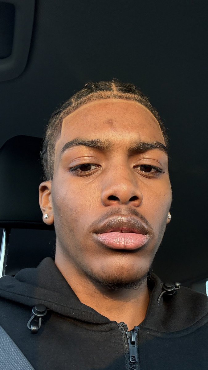 Vipmalikkk tweet media