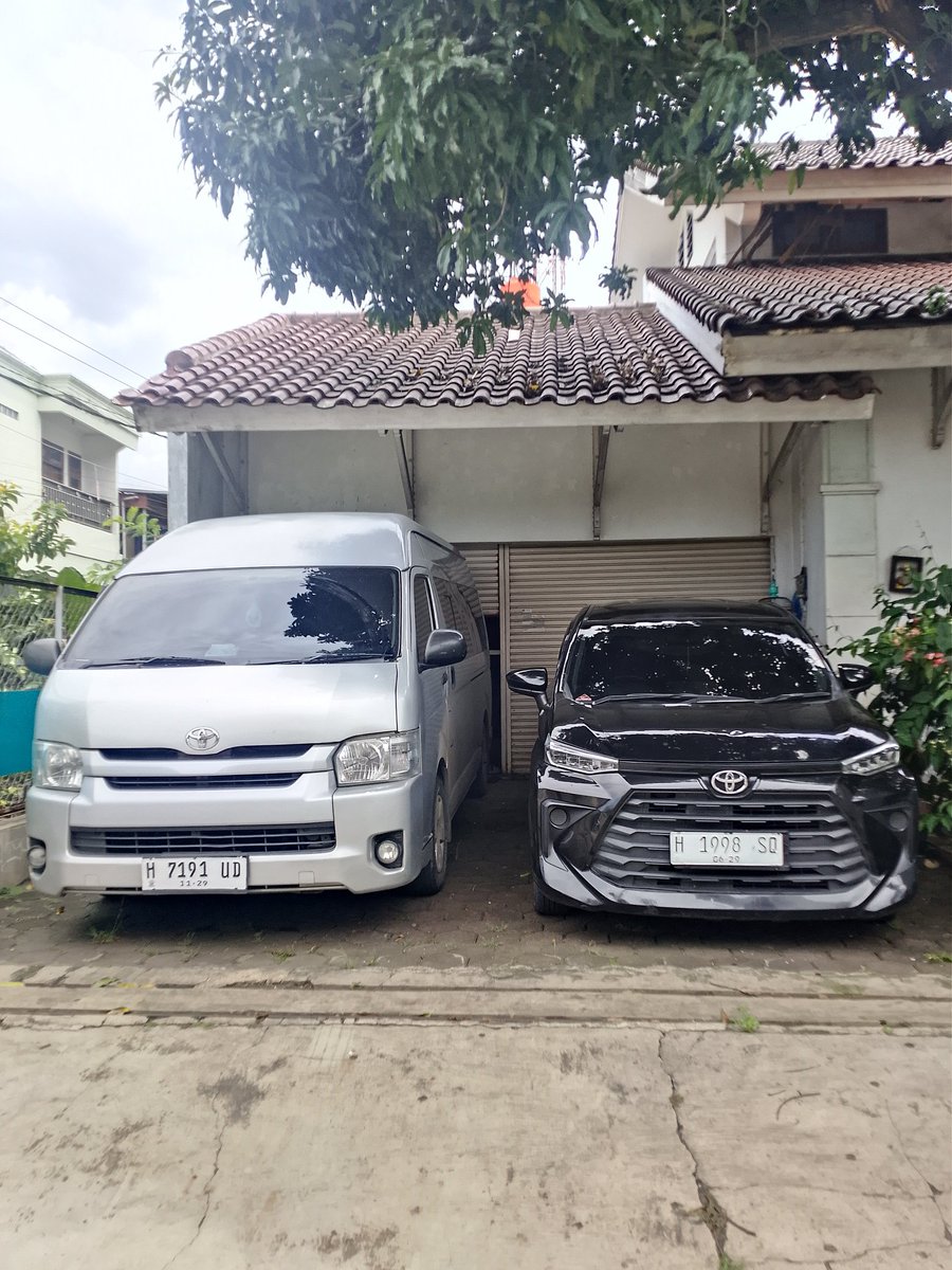 FndbsS4424's tweet photo. Yokkk Ready plus Drivernya
Bisa di boking dulu buat habis lebaran🙌
Melayani : Wisata,Tour,Trevel, Jalan- jalan,ziarah, wisuda,dll
https://t.co/oJqYBZF5jX https://t.co/yraAvHNLGd