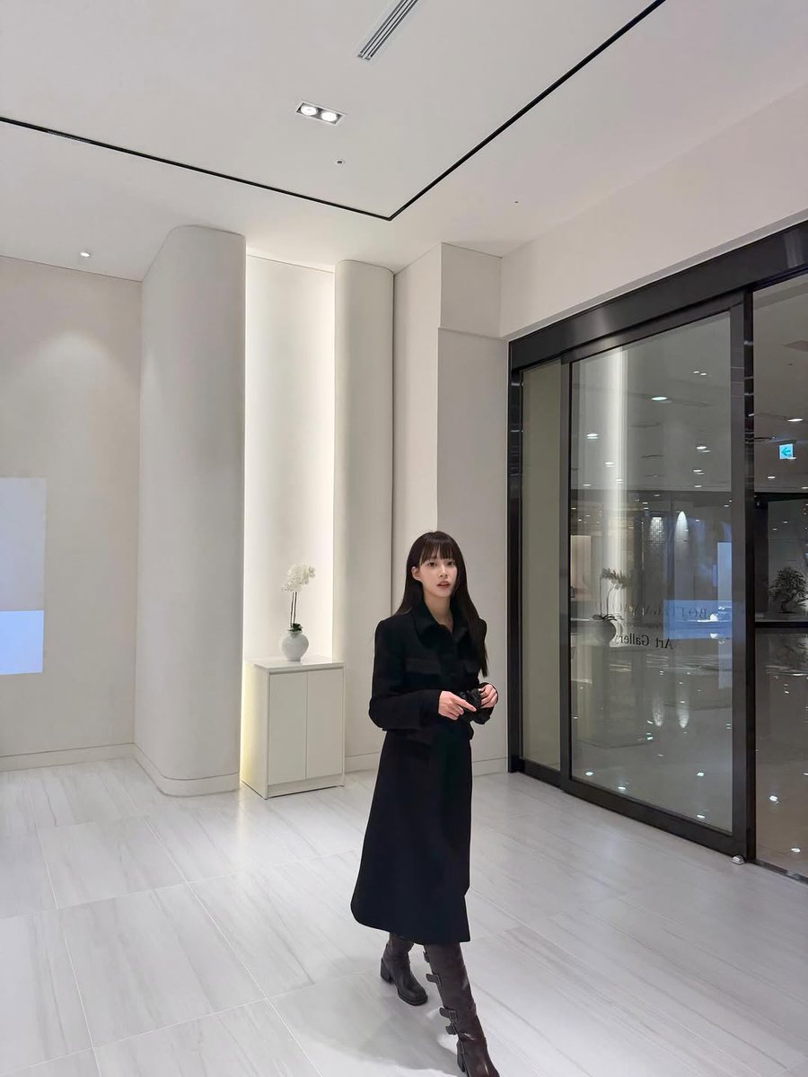조각 tweet media