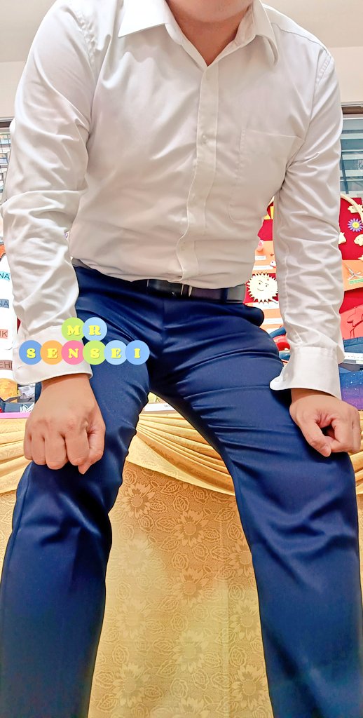 Wes2B's tweet photo. 春風依舊，楊柳風柔。
天氣清明時候，搓得鵝兒黃欲就。

物易舊，人非昨。
桃花依舊笑春風。 https://t.co/DF81CS0qRG