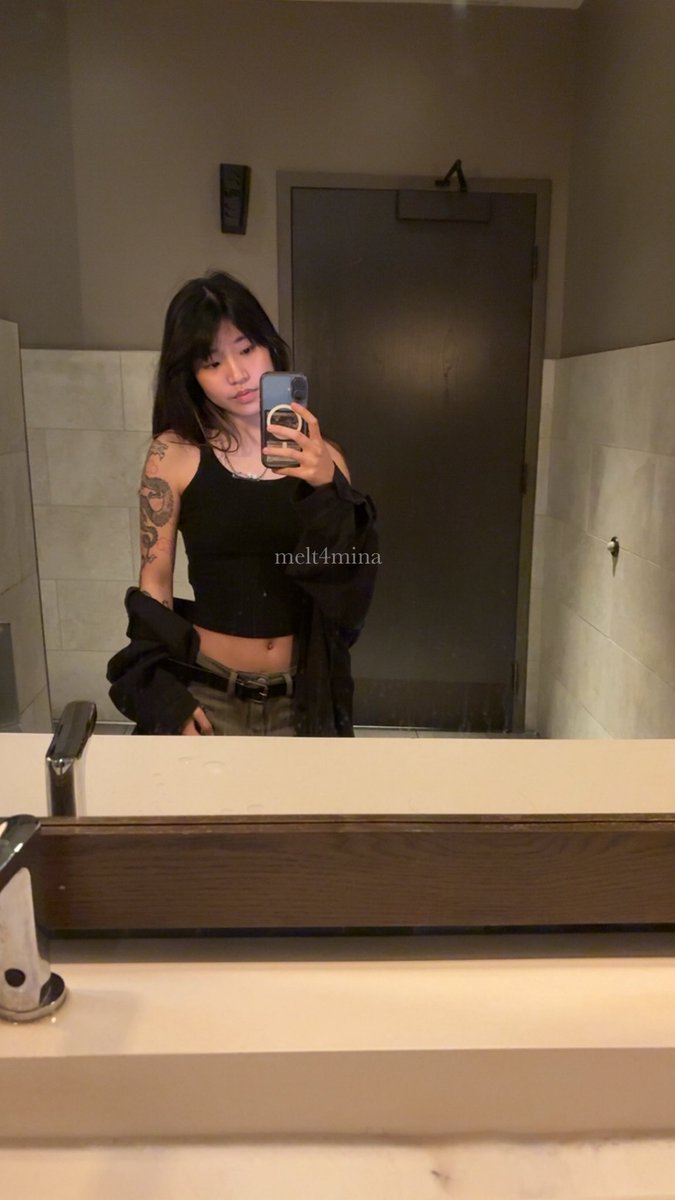 mina ᓚᘏᗢ findom tweet media