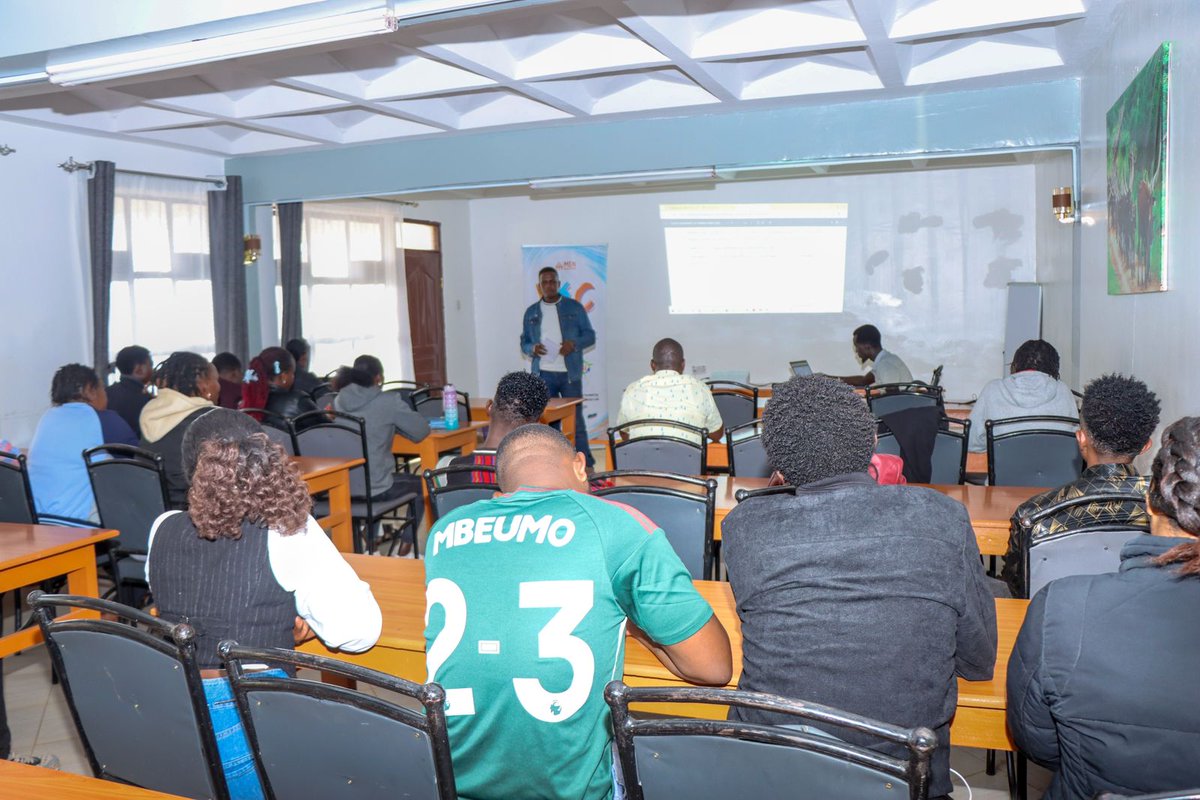 #MenEndFGM tweet media