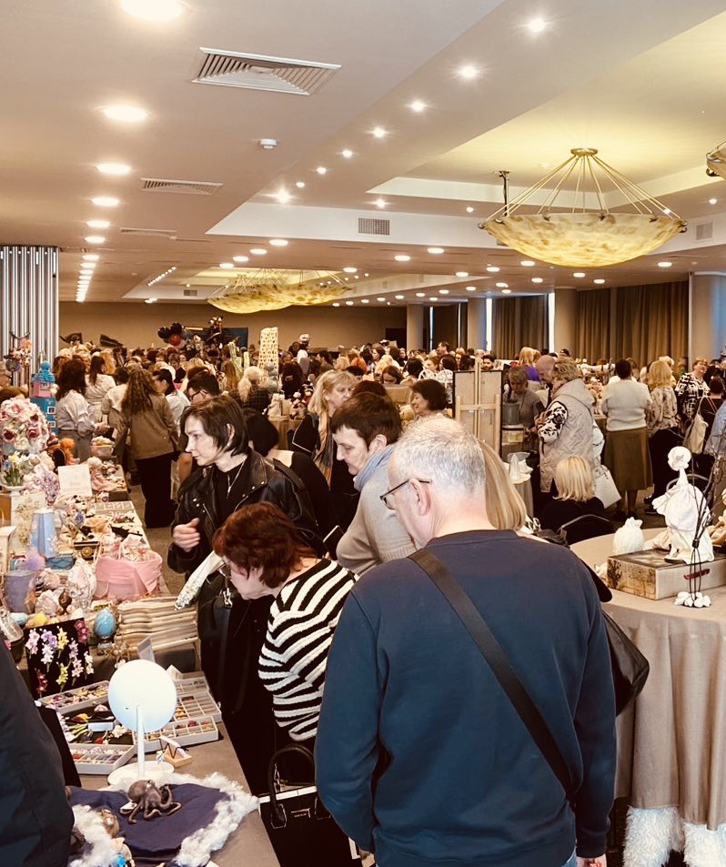 芙蓉 Fuyo Doll tweet media