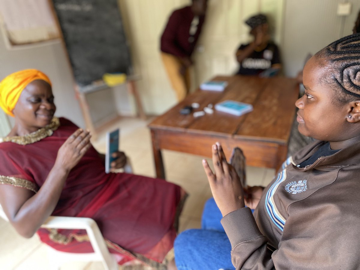 Master class Sign language initiative tweet media