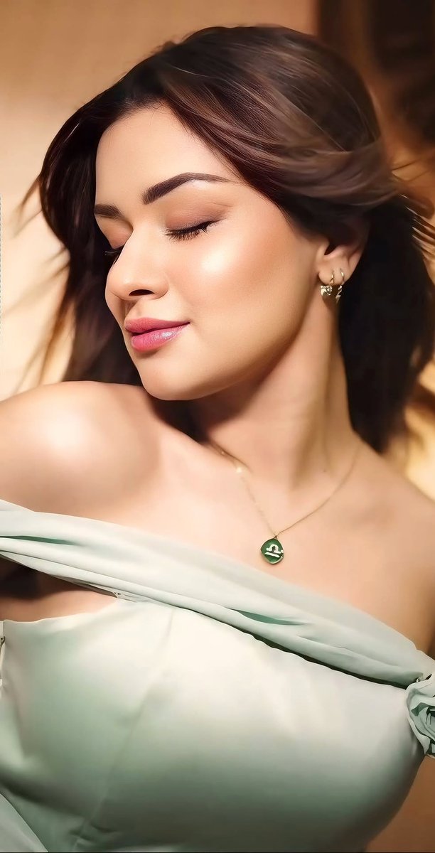 IAmKhabri69's tweet photo. Avneet Exclusive๐ฅ๐ฏ๐ฅฐ #AvneetKaur #Avneet #HotnessOverloaded https://t.co/Vr1gCMipJx