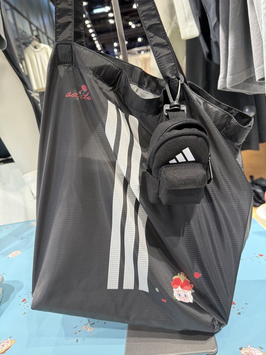 🆈🆄🅸🅸 tweet media