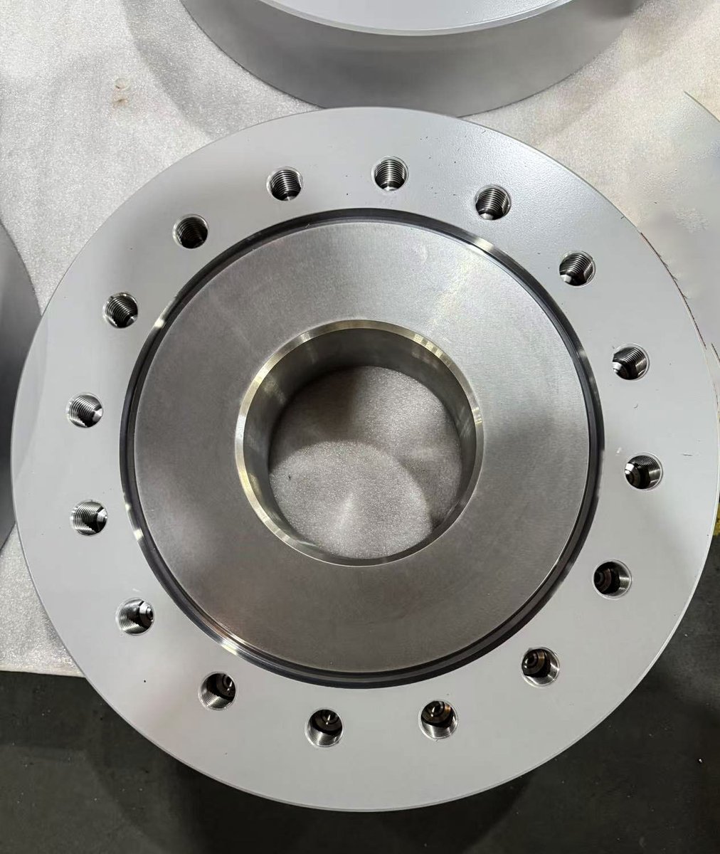 DMS_Machinery's tweet image. New Batch Alert: High-spec wellhead assemblies ready to ship. 🛠️⛽️

Let’s discuss your project needs. 📈

Built with premium alloy &amp;amp; stainless steel for superior corrosion resistance.Your OEM partner for high-pressure oilfield operations.
#OilAndGas  #Wellhead #OEM  #Oilfield