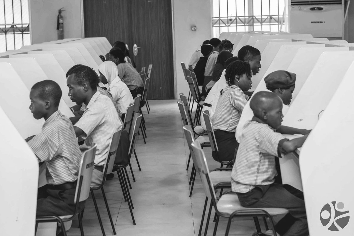 InsideOyo.com tweet media